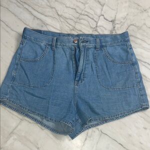 American eagle woman’s denim shorts size 16